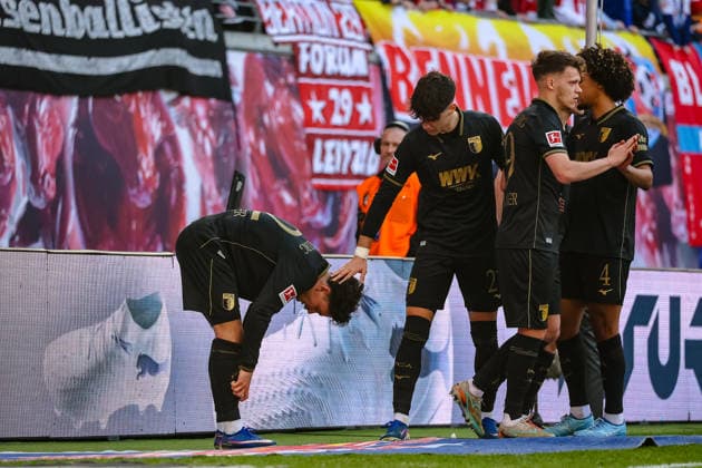 Fabian Rieder (FC Augsburg, 32), Rodrigo Ribeiro (FC Augsburg, 21) Jubel, Torjubel, jubelt ueber Tor zum 0:1, RB Leipzig vs. FC Augsburg, Fussball, 1. Bundesliga, 25. Spieltag, Saison 2025 2026, 07.03.2026,¨ DFL REGULATIONS PROHIBIT ANY USE OF PHOTOGRAPHS AS IMAGE SEQUENCES AND OR QUASI-VIDEO,¨ RB Leipzig vs. FC Augsburg, Fussball, 1. Bundesliga, 25. Spieltag, Saison 2025 2026, 07.03.2026 Leipzig