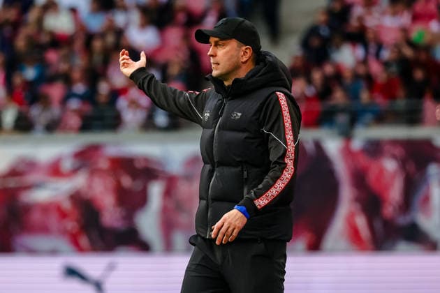 Ole Werner (RB Leipzig, Cheftrainer) gibt Anweisungen, gestikuliert, RB Leipzig vs. FC Augsburg, Fussball, 1. Bundesliga, 25. Spieltag, Saison 2025 2026, 07.03.2026,¨ DFL REGULATIONS PROHIBIT ANY USE OF PHOTOGRAPHS AS IMAGE SEQUENCES AND OR QUASI-VIDEO,¨ RB Leipzig vs. FC Augsburg, Fussball, 1. Bundesliga, 25. Spieltag, Saison 2025 2026, 07.03.2026 Leipzig