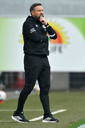 Paderborn, Home Deluxe Arena, 07.03.26, GER, Herren, 2.Bundesliga, Saison 2025-2026, SC Paderborn 07 - Eintracht Braunschweig Bild: Trainer Heiner BACKHAUS (Braunschweig) DFL regulations prohibit any use of photographs as image sequences and or quasi-video. NRW Deutschland