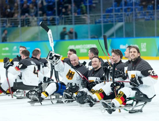 (260308) -- MILAN, March 8, 2026 -- Players of Germany greet the spectators after the Para Ice hockey, Eishockey preliminary round Group A match between China and Germany at the Milan-Cortina 2026 Paralympic Winter games, Winterspiele,Spiele, Summer games in Milan, Italy, March 7, 2026. ) (SP)ITALY-MILAN-PARALYMPIC WINTER GAMES-PARA ICE HOCKEY-CHINA VS GERMANY LixJing 