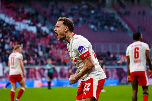 David Raum (RB Leipzig, 22) Jubel, Torjubel, jubelt ueber Tor zum 2:1, RB Leipzig vs. FC Augsburg, Fussball, 1. Bundesliga, 25. Spieltag, Saison 2025 2026, 07.03.2026,¨ DFL REGULATIONS PROHIBIT ANY USE OF PHOTOGRAPHS AS IMAGE SEQUENCES AND OR QUASI-VIDEO,¨ RB Leipzig vs. FC Augsburg, Fussball, 1. Bundesliga, 25. Spieltag, Saison 2025 2026, 07.03.2026 Leipzig