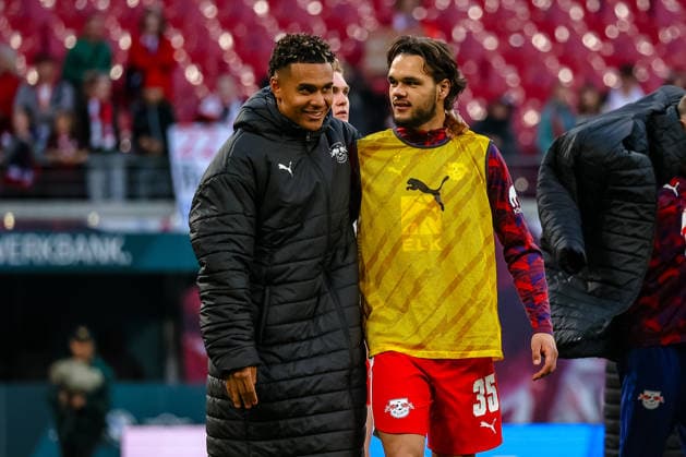 Antonio Nusa (RB Leipzig, 07) und Max Finkgraefe (RB Leipzig, 35) Jubel Freude nach dem Sieg, RB Leipzig vs. FC Augsburg, Fussball, 1. Bundesliga, 25. Spieltag, Saison 2025 2026, 07.03.2026,¨ DFL REGULATIONS PROHIBIT ANY USE OF PHOTOGRAPHS AS IMAGE SEQUENCES AND OR QUASI-VIDEO,¨ RB Leipzig vs. FC Augsburg, Fussball, 1. Bundesliga, 25. Spieltag, Saison 2025 2026, 07.03.2026 Leipzig