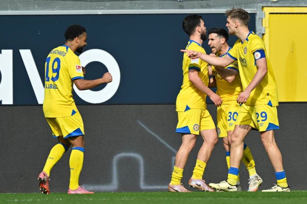 Paderborn, Home Deluxe Arena, 07.03.26, GER, Herren, 2.Bundesliga, Saison 2025-2026, SC Paderborn 07 - Eintracht Braunschweig Bild: Robin Heußer (Braunschweig) jubelt nach seinem Tor zum 0:1 DFL regulations prohibit any use of photographs as image sequences and or quasi-video. NRW Deutschland