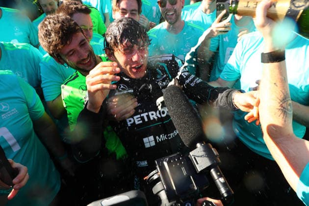 FORMULA 1 QATAR AIRWAYS AUSTRALIAN GRAND PRIX 2026 08.03.2026, Albert Park Circuit, Melbourne, FORMULA 1 QATAR AIRWAYS AUSTRALIAN GRAND PRIX 2026 ,im Bild Mercedes feiert den Doppelsieg in Melbourne., Sieger George Russell (GBR), Mercedes-AMG Petronas Formula One Team, 2.Platz für Andrea Kimi Antonelli (ITA), Mercedes-AMG Petronas Formula One Team.