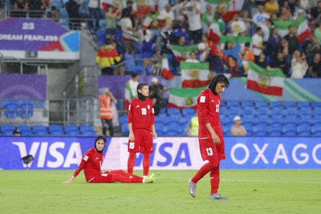 GOLD COAST, AUSTRALIA - MARCH 08 Fatemeh Amineh (13 IR Iran) looks dejected in front of fans of Iran during the Womens Asian Cup match between Islamic Republic of Iran and Philippines at the Gold Coast Stadium on March 08 2026 in Gold Coast, Australia Copyright: xMatthewxStarlingx xSPPx Sportspressphoto_SPR104819