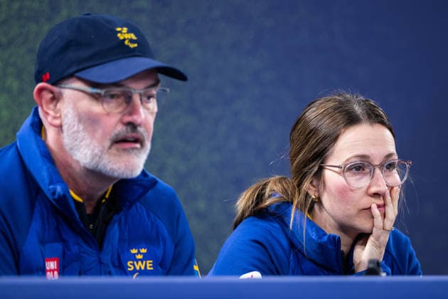 260308 Coach Peter Narup and coach Alison Kreviazuk of Sweden in the wheelchair curling mixed round robin session between Sweden and Latvia during day 1 of the Milano Cortina 2026 Winter Paralympic Games on March 8, 2026 in Cortina. Photo: Maxim ThorÃ BILDBYRAN kod MT MT1012 wheelchair curling rullstolscurling paralympic games paralympics paralympiska spel paralympiske leker vinter-paralympics winter paralympics milano cortina 2026 milano cortina 2026 winter paralympic games 2 bbeng sverige *** 260308 Coach Peter Narup and coach Alison Kreviazuk of Sweden in the wheelchair curling mixed round robin session between Sweden and Latvia during day 1 of the Milano Cortina 2026 Winter Paralympic Games on March 8, 2026 in Cortina Photo Maxim ThorÃ BILDBYRAN code MT MT1012 wheelchair curling wheelchair curling paralympic games paralympiska spel paralympiske leker vinter paralympics winter paralympics milano cortina 2026 milano cortina 2026 winter paralympic games 2 bbeng sverige  Copyright: MAXIMxTHORE BB260308MT023