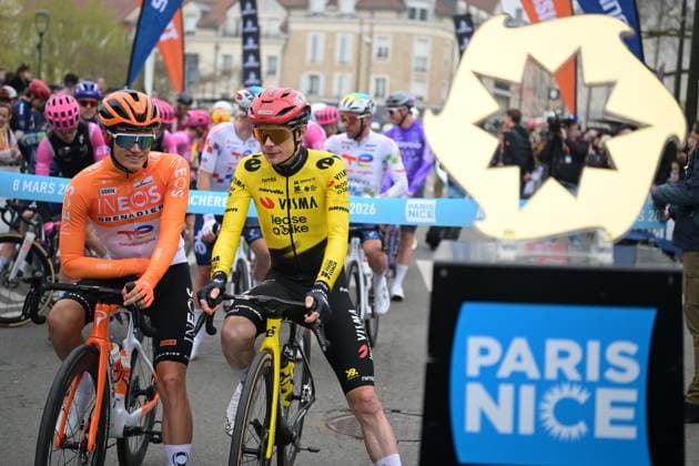 British Oscar Onley of INEOS Grenadiers and Danish Jonas Vingegaard of Team Visma-Lease a Bike pictured at the start of the first stage of 84th edition of the Paris-Nice cycling race, 170,9 km from Archeres to Carrieres-sous-Poissy, Sunday 08 March 2026. DAVIDxPINTENS  x166842013x
