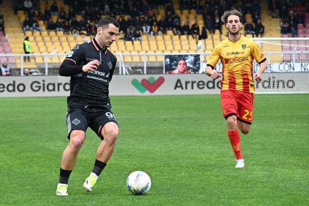 Federico Bonazzoli (US Cremonese) in action during US Lecce vs US Cremonese, Italian soccer Serie A match in Lecce, Italy, March 08 2026  Copyright: xPasqualexGolia IPAxSportx xipa-agency.netx xx IPA_72564586 IPA_Agency_IPA72564586