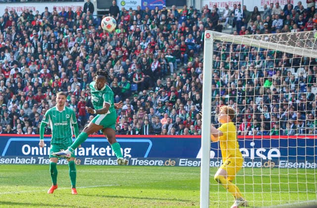 Deutschland: Fussball 2.Bundesliga 2025 2026, 25. Spieltag - Hannover 96 vs SpVgg Greuther Fürth - Heinz von Heiden Arena Stadion (Hannover): Noel Futkeu (SpVgg Greuther Fürth, 9) Hannover