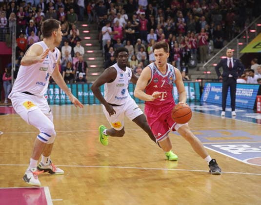 Grayson Murphy Telekom Baskets Bonn vs. SYNTAINICS MBC 23. Speiltag - Saison 2025 26