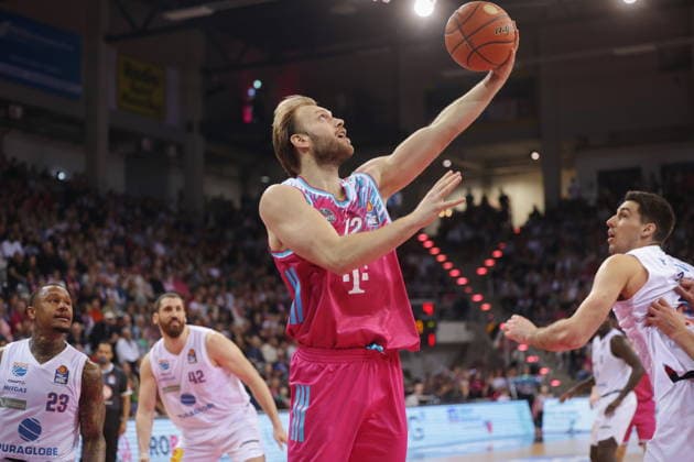 Melvin Jostmann Telekom Baskets Bonn vs. SYNTAINICS MBC 23. Speiltag - Saison 2025 26