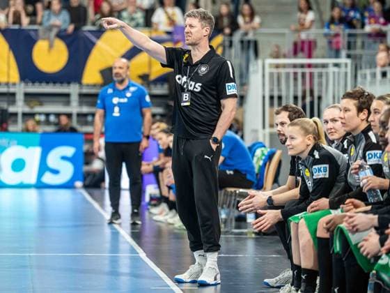 Markus Gaugisch, Cheftrainer (Deutschland) gibt seiner Mannschaft Anweisungen, Deutschland vs. Slowenien, Handball, EM-Qualifikation, Frauen, Spielzeit 2025 2026, 08.03.2026, Deutschland vs. Slowenien, Handball, EM-Qualifikation, Frauen, Spielzeit 2025 2026, 08.03.2026 Heidelberg Copyright: xEibner-Pressefoto MichaelxSchmidx EP_MST