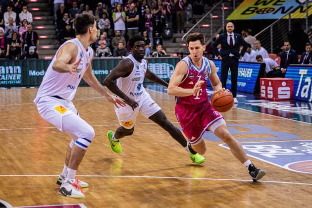 easyCredit Basketball Bundesliga, Telekom Baskets Bonn vs. Syntainics MBC, 08.03.2026 Grayson Murphy (Telekom Baskets Bonn 7) zieht zum Korb - easyCredit Basketball Bundesliga, Telekom Baskets Bonn vs. Syntainics MBC, 08.03.2026, Telekom Dome Bonn Copyright: xBEAUTIFULxSPORTS Derixx