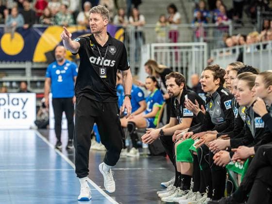 Markus Gaugisch, Cheftrainer (Deutschland) gibt seiner Mannschaft Anweisungen, Deutschland vs. Slowenien, Handball, EM-Qualifikation, Frauen, Spielzeit 2025 2026, 08.03.2026, Deutschland vs. Slowenien, Handball, EM-Qualifikation, Frauen, Spielzeit 2025 2026, 08.03.2026 Heidelberg Copyright: xEibner-Pressefoto MichaelxSchmidx EP_MST