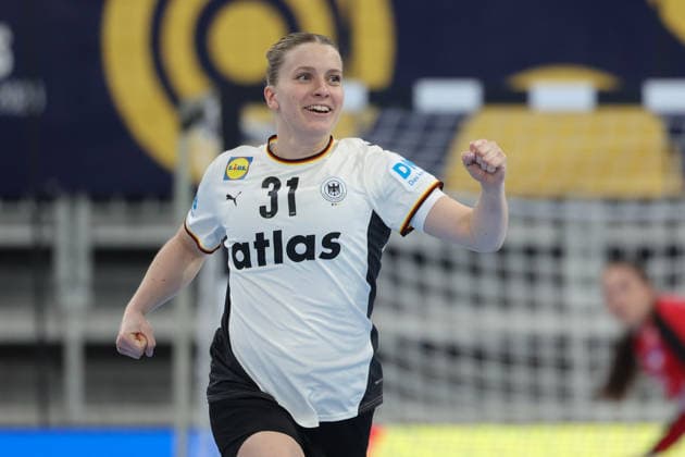 Deutschland - Slowenien, Handball-EM-Qualifikation der Frauen Alexia Hauf (Deutschland, 31). Handball-EM-Qualifikationsspiel der Frauen zwischen Deutschland und Slowenien am 8. März im SNP dome Heidelberg., Heidelberg Baden-Württemberg Deutschland SNP dome