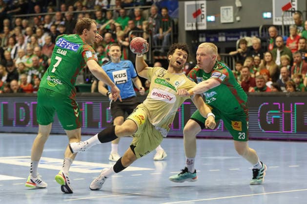 08.03.2026, xgox, Handball - Daikin HBL SC Magdeburg - TSV Hannover-Burgdorf emspor, v.l. Sindre Aho (Hannover, 27) wirft Tor, Torschuetze, erzielt Tor, Treffer, scores the goal Magdeburg