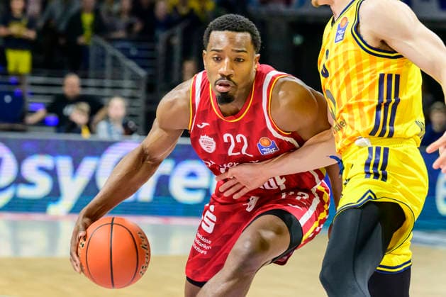 GER, Berlin, basketball, Alba Berlin vs Fitness First Wuerzburg Baskets, at the Max-Schmeling-Halle , BBL, pictured from left: Johnathan Stove (Wuerzburg 22), March 8, 2026 Copyright: HMBxMedia UwexKoch