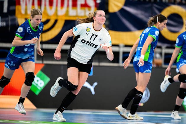 Handball, Frauen: EM-Qualifikation, Deutschland - Slowenien, 2. Runde, Gruppe 3, Viola Leuchter (Deutschland) Jubel Freude Emotion Heidelberg SNP Dome Baden-Württemberg Deutschland