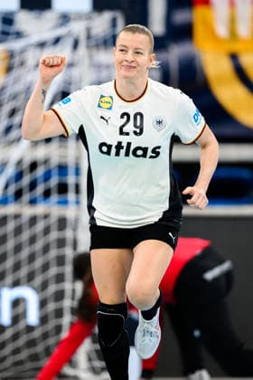 Handball, Frauen: EM-Qualifikation, Deutschland - Slowenien, 2. Runde, Gruppe 3, Antje Döll Doell (Deutschland) Jubel Freude Emotion Heidelberg SNP Dome Baden-Württemberg Deutschland