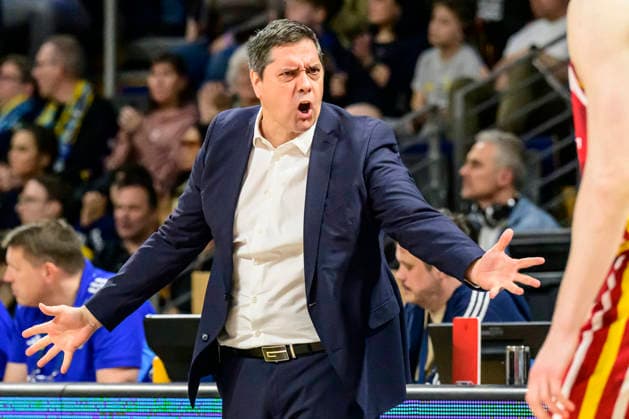 GER, Berlin, basketball, Alba Berlin vs Fitness First Wuerzburg Baskets, at the Max-Schmeling-Halle , BBL, pictured from left: Sasa Filipovski (Headcoach, Wuerzburg), sad, depressed, angry, emotional, March 8, 2026 Copyright: HMBxMedia UwexKoch