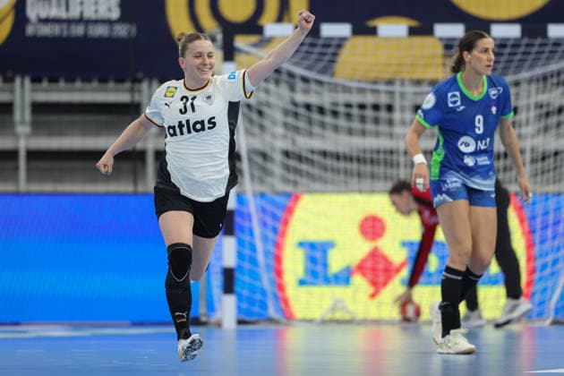 Deutschland - Slowenien, Handball-EM-Qualifikation der Frauen Alexia Hauf (Deutschland, 31). Handball-EM-Qualifikationsspiel der Frauen zwischen Deutschland und Slowenien am 8. März im SNP dome Heidelberg., Heidelberg Baden-Württemberg Deutschland SNP dome