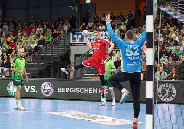 08.03.2026, xovx, Handball Daikin Handball Bundesliga, HSG Wetzlar - MT Melsungen v.l. Cyrill Akakpo (HSG Wetzlar), David Mandic (MT Melsungen), Niklas Theiß (HSG Wetzlar), Andreas Palicka (HSG Wetzlar) Wetzlar Buderus-Arena Hessen Deutschland (DE)