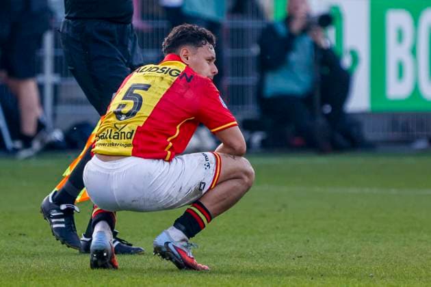Dean James of Go Ahead Eagles looks dejected after the final whistle Go Ahead Eagles v FC Twente, Eredivisie, Go Ahead Eagles v FC Twente 65, Stadion De Adelaarshorst, March 8, 2026, Deventer, Netherlands.