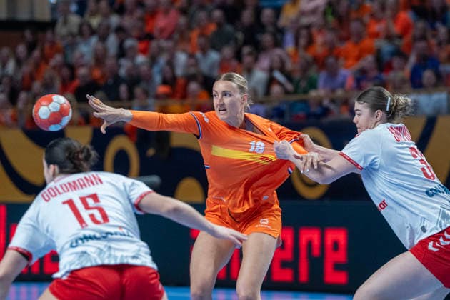 2026-03-08 Netehrlands vs Switzerland ALMERE, NETHERLANDS - MARCH 8: Kelly Dulfer of the Netherlands during the European Championship, EM, Europameisterschaft Women 2026 Qualifiers Phase 2 match, between The Netherlands and Switzerland at Topsportcentrum on March 8, 2026 in Almere, Netherlands. Almere Topsportcentrum Netherlands Content not available for redistribution in The Netherlands directly or indirectly through any third parties. Copyright: xHenkxSeppenx