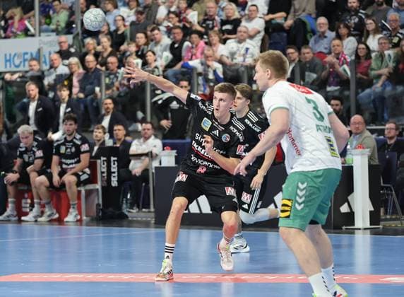 08.03.2026 - Handball - 1. Bundesliga DAIKIN HBL - Saison 2025 2026 - 24. Spieltag: HC Erlangen Metropolregion Nürnberg HCE - GWD Minden - DaMa - xdaxmax - Sander Andreassen Overjordet ( 8, HC Erlangen HCE )