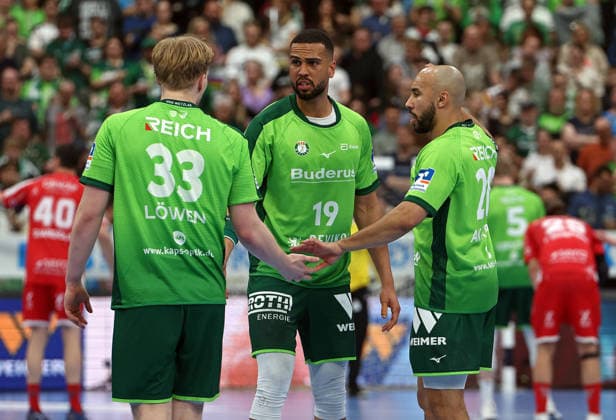 08.03.2026, xovx, Handball Daikin Handball Bundesliga, HSG Wetzlar - MT Melsungen v.l. Georg Löwen (HSG Wetzlar), Philipp Ahouansou (HSG Wetzlar), Cyrill Akakpo (HSG Wetzlar) Wetzlar Buderus-Arena Hessen Deutschland (DE)