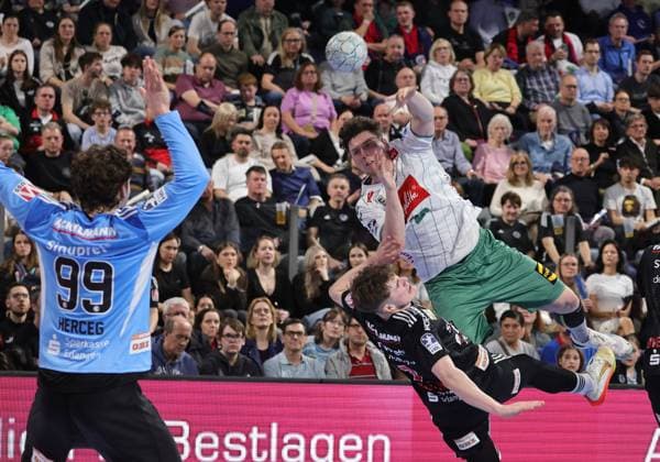 08.03.2026 - Handball - 1. Bundesliga DAIKIN HBL - Saison 2025 2026 - 24. Spieltag: HC Erlangen Metropolregion Nürnberg HCE - GWD Minden - DaMa - xdaxmax - Tin Herceg (99, HC Erlangen HCE ) Philipp Vorlicek (22, GWD Minden ) Yannik Bialowas (7, HC Erlangen HCE )