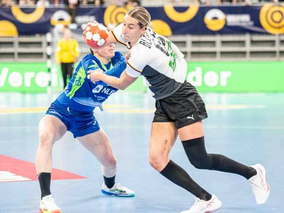 Dana Bleckmann (Deutschland, 66) im Zweikampf mit Spela Bajic (Slovenia, 19), Deutschland vs. Slowenien, Handball, EM-Qualifikation, Frauen, Spielzeit 2025 2026, 08.03.2026, Deutschland vs. Slowenien, Handball, EM-Qualifikation, Frauen, Spielzeit 2025 2026, 08.03.2026 Heidelberg Copyright: xEibner-Pressefoto MichaelxSchmidx EP_MST