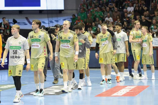 08.03.2026, xgox, Handball - Daikin HBL SC Magdeburg - TSV Hannover-Burgdorf emspor, v.l. Hannover enttaeuscht, schaut enttaeuscht, niedergeschlagen, disappointed Magdeburg
