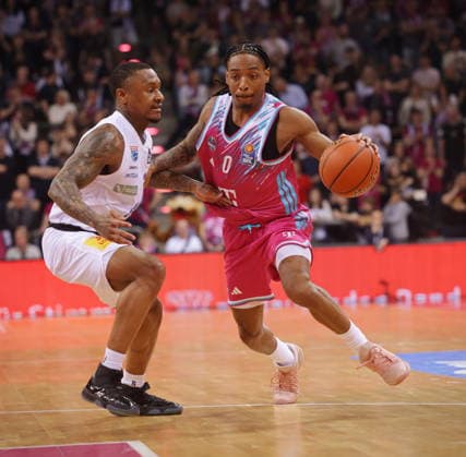 Jalen Finch Telekom Baskets Bonn vs. SYNTAINICS MBC 23. Speiltag - Saison 2025 26