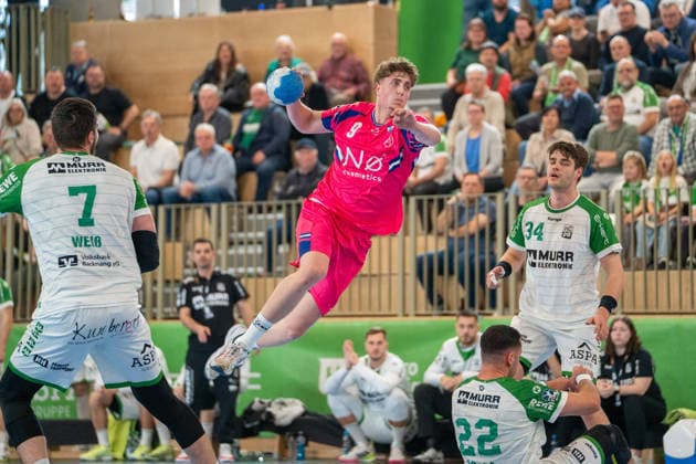 Handball I Herren I Saison 2025-2026 I 2. Bundesliga I 23. Spieltag I HC Oppenweiler Backnang - TSV Bayer Dormagen I 08.03.2026 Florian Boehnert (9, TSV Bayer Dormagen) im Wurf Backnang Murrtal Arena Baden-Württemberg Deutschland Copyright: xLobeca MaxxPetershansx