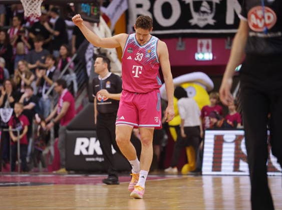 Patrick Heckmann Telekom Baskets Bonn vs. SYNTAINICS MBC 23. Speiltag - Saison 2025 26