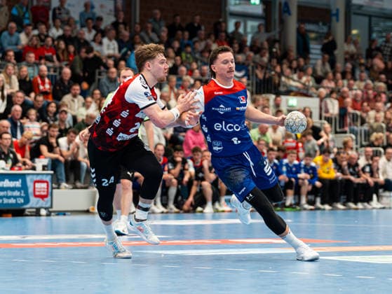 Mex Raguse (HBW Balingen-Weilstetten, 06) im Zweikampf gegen Elias Ruddatt (HSG Nordhorn Lingen, 24) HSG Nordhorn-Lingen vs. HBW Balingen-Weilstetten , Handball, 2. Bundesliga, 23. Spieltag, Saison 2025 2026, 08.03.2026 HSG Nordhorn-Lingen vs. HBW Balingen-Weilstetten , Handball, 2. Bundesliga, 23. Spieltag, Saison 2025 2026, 08.03.2026 Nordhorn Copyright: xEibner-Pressefoto DamianxKruczynx EP_DKI
