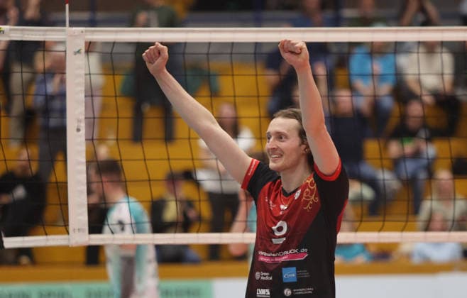 Ludwigsburg , 1. Bundesliga Volleyball Barock Volleys MTV Ludwigsburg vs. SWD powervolleys Düren , Ben-Simon Bonin ( Ludwigsburg )