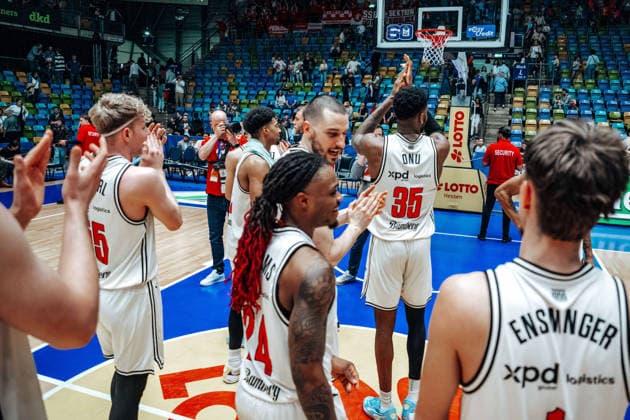 Jubel, Freude bei Ejiofor Onu (Bamberg Baskets, 35) GER, Skyliners Frankfurt vs. Bamberg Baskets, Basketball, easycredit BBL, Bundesliga, 23 Spieltag, Saison 2025 2026. 08.03.2026 Eibner-Pressefoto Attila Ziga GER, Skyliners Frankfurt vs. Bamberg Baskets, Basketball, easycredit BBL, Bundesliga, 23 Spieltag, Saison 2025 2026. 08.03.2026 Frankfurt am Main Copyright: xEibner-Pressefotox EP_AZA