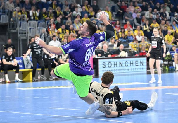 HBL-Handball-Bundesliga - Saison 2025 26 Mannheim SAP-Arena 08.03.2026 Rhein-Neckar-Löwen (rnl) - Bergischer HC (bhc) Jannik KOHLBACHER (Rhein-Neckar-Löwen) erzielt eines seiner Tore HBL-Handball-Bundesliga