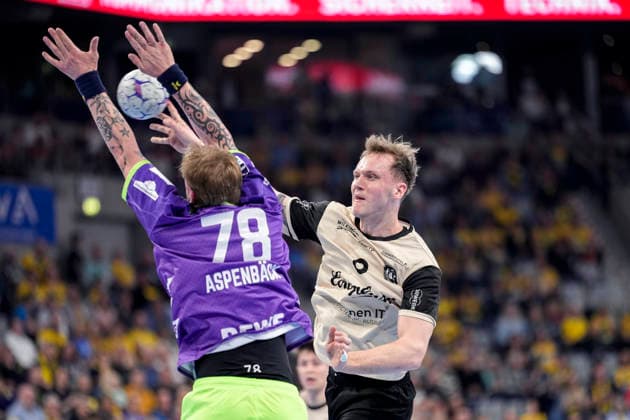 v.li.: Edwin Aspenbäck (RNL, 78), Nico Schöttle (BHC, 8), beim Sprungwurf, Wurf, Torwurf, Action, Aktion, Spielszene, 08.03.2026, Mannheim (Deutschland), Handball, Bundesliga, Rhein-Neckar Löwen - Bergischer HC