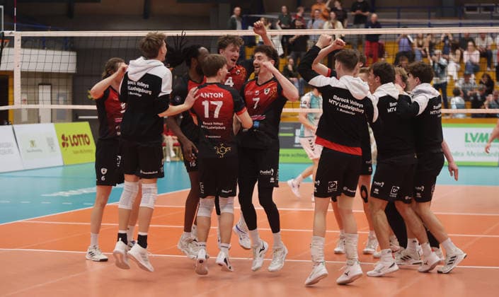 Ludwigsburg , 1. Bundesliga Volleyball Barock Volleys MTV Ludwigsburg vs. SWD powervolleys Düren , Jubel Ludwigsburg