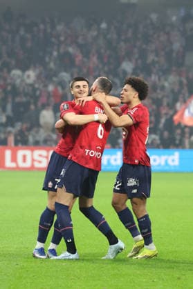 FOOTBALL : LOSC Lille vs FC Lorient - Ligue 1 J25 - 08 03 2026 Joie de Matias FERNANDEZ-PARDO (LOSC Lille) et des joueurs du LOSC apres le but lors du match LOSC Lille vs FC Lorient, Ligue 1 J25, Decathlon Arena stade Pierre Mauroy, le 8 mars 2026 - photo Laurent Sanson PsnewZ  Copyright: xLaurentxSANSONx xPsnewZx