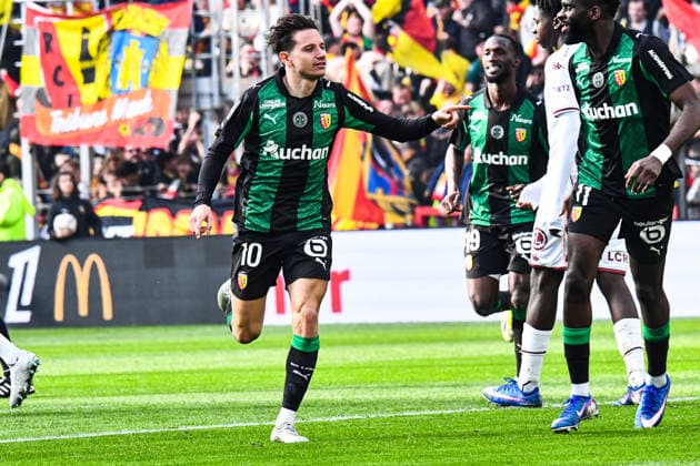 FOOTBALL : RC Lens vs FC Metz - Ligue 1 - JournÃ e 25 - 08 03 2026 Joie des joueurs du RC Lens aprÃ s le but de Florian Thauvin (RC Lens) LensFrance  Copyright: xBaptistexAutissierx