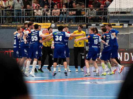 HBW jubelt nach dem Sieg HSG Nordhorn-Lingen vs. HBW Balingen-Weilstetten , Handball, 2. Bundesliga, 23. Spieltag, Saison 2025 2026, 08.03.2026 HSG Nordhorn-Lingen vs. HBW Balingen-Weilstetten , Handball, 2. Bundesliga, 23. Spieltag, Saison 2025 2026, 08.03.2026 Nordhorn Copyright: xEibner-Pressefoto DamianxKruczynx EP_DKI