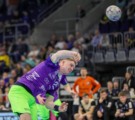 08.03.2026, xhettx, Handball Daikin HBL, Rhein Neckar Loewen - Bergischer HC v.l. Haukur Thrastarson (Rhein-Neckar Löwen, 25) beim 7m (DFL DFB REGULATIONS PROHIBIT ANY USE OF PHOTOGRAPHS as IMAGE SEQUENCES and or QUASI-VIDEO)