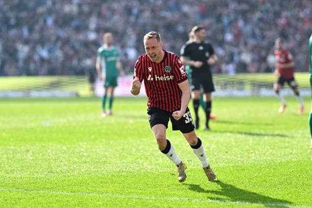 2. Bundesliga - Hannover 96 - SpVgg Greuther Fürth am 08.03.2026 in der HDI Arena in Hannover Jubel, Torjubel, Torschuetze, Torschütze Maurice Neubauer (Hannover) jubelt nach seinem Tor zum 1:1.