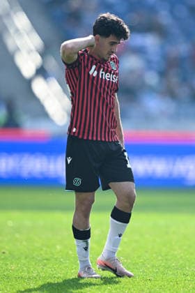 2. Bundesliga - Hannover 96 - SpVgg Greuther Fürth am 08.03.2026 in der HDI Arena in Hannover Husseyn Chakroun (Hannover) unzufrieden, enttäuscht, enttaeuscht, niedergeschlagen.
