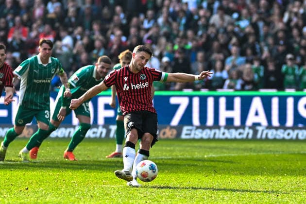 2. Bundesliga - Hannover 96 - SpVgg Greuther Fürth am 08.03.2026 in der HDI Arena in Hannover Enzo Leopold (Hannover)