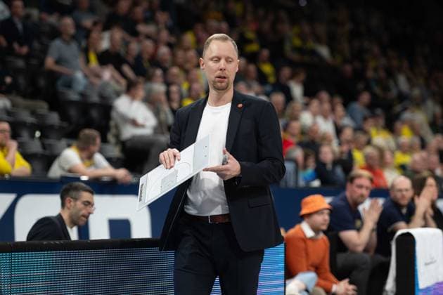 GER, Basketball, easy Credit- BBL, EWE Baskets Oldenburg vs Rasta Vechta 08.03.2026, EWE Arena, Oldenburg, GER, easy Credit-BBL, EWE Baskets Oldenburg vs Rasta Vechta, im Bild Christian HELD ( Rasta Vechta Trainer Headcoach )